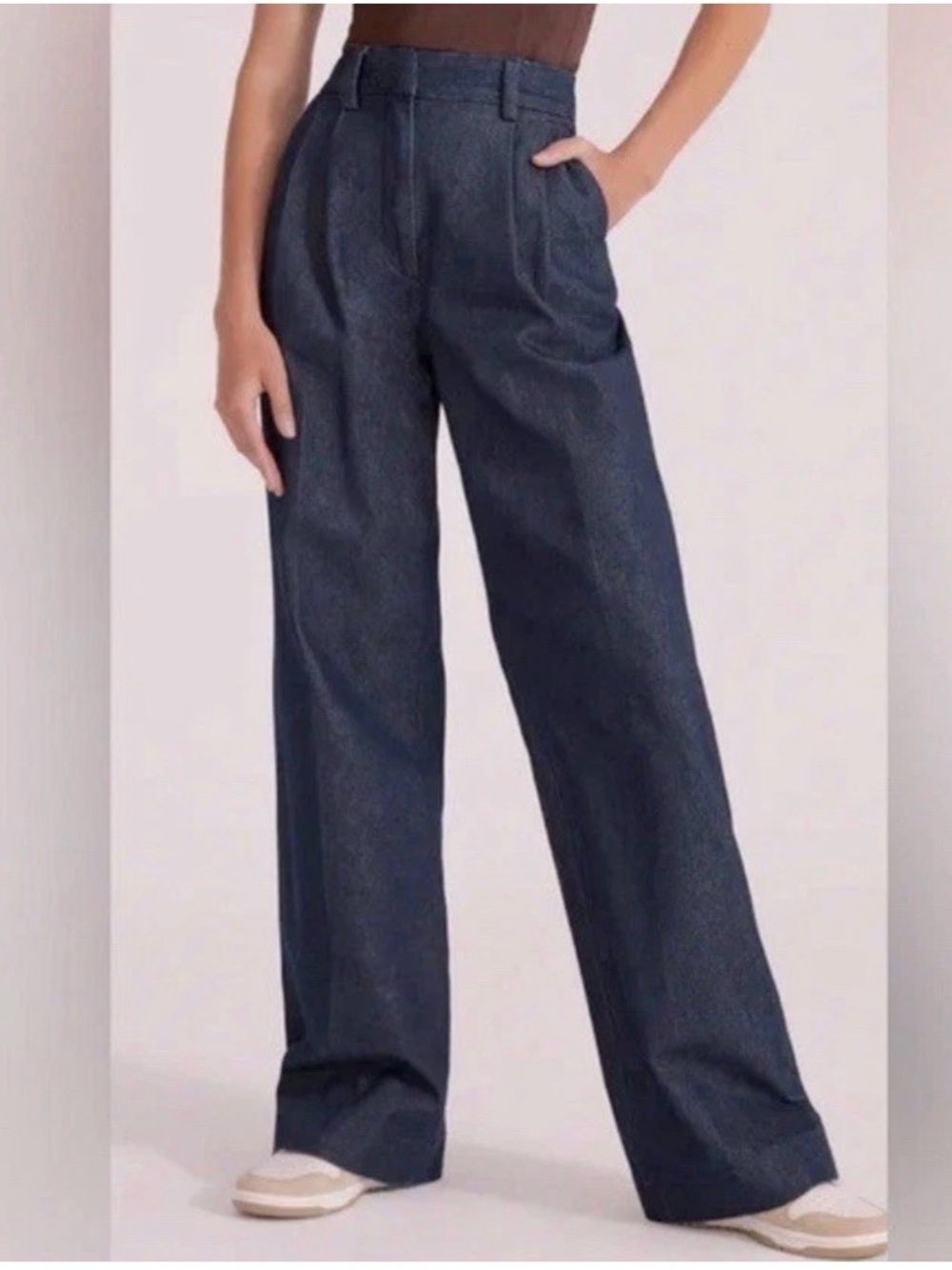 Favorite Daughter Favorite Shortie Pant in Dark Indigo